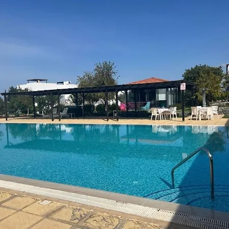 Slimline Retreat * Agios Nikolaos (Famagusta)