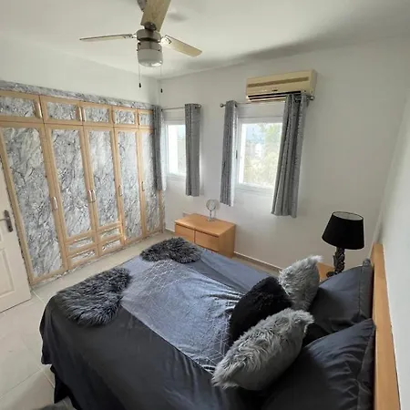Slimline Retreat *